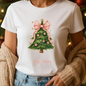 Gildan Women's White T-shirt